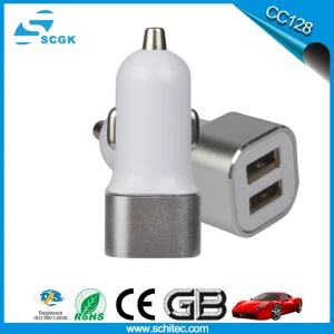 Przenośna podwójna ładowarka samochodowa USB do smartfona